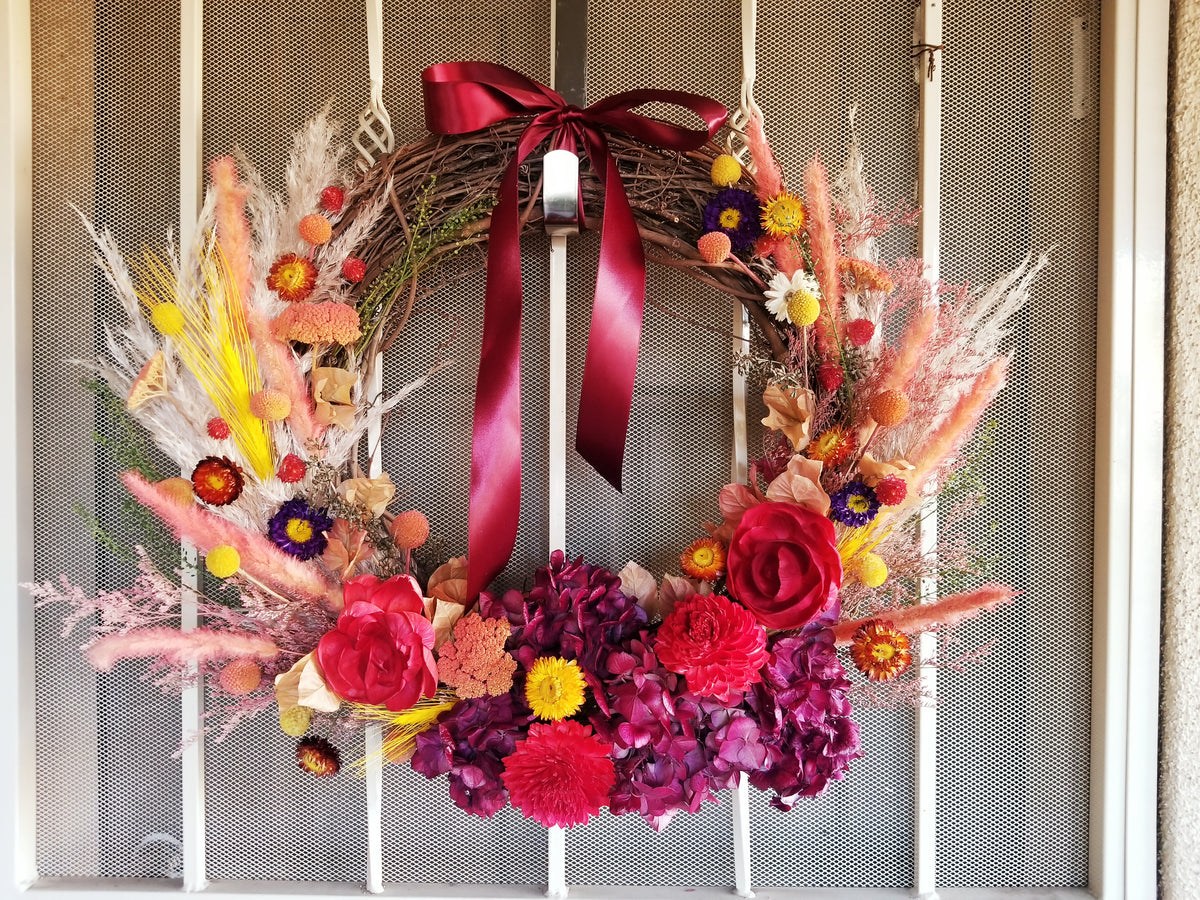 Seasonal Natural Dried Flowers Wreath – LeLe Floral