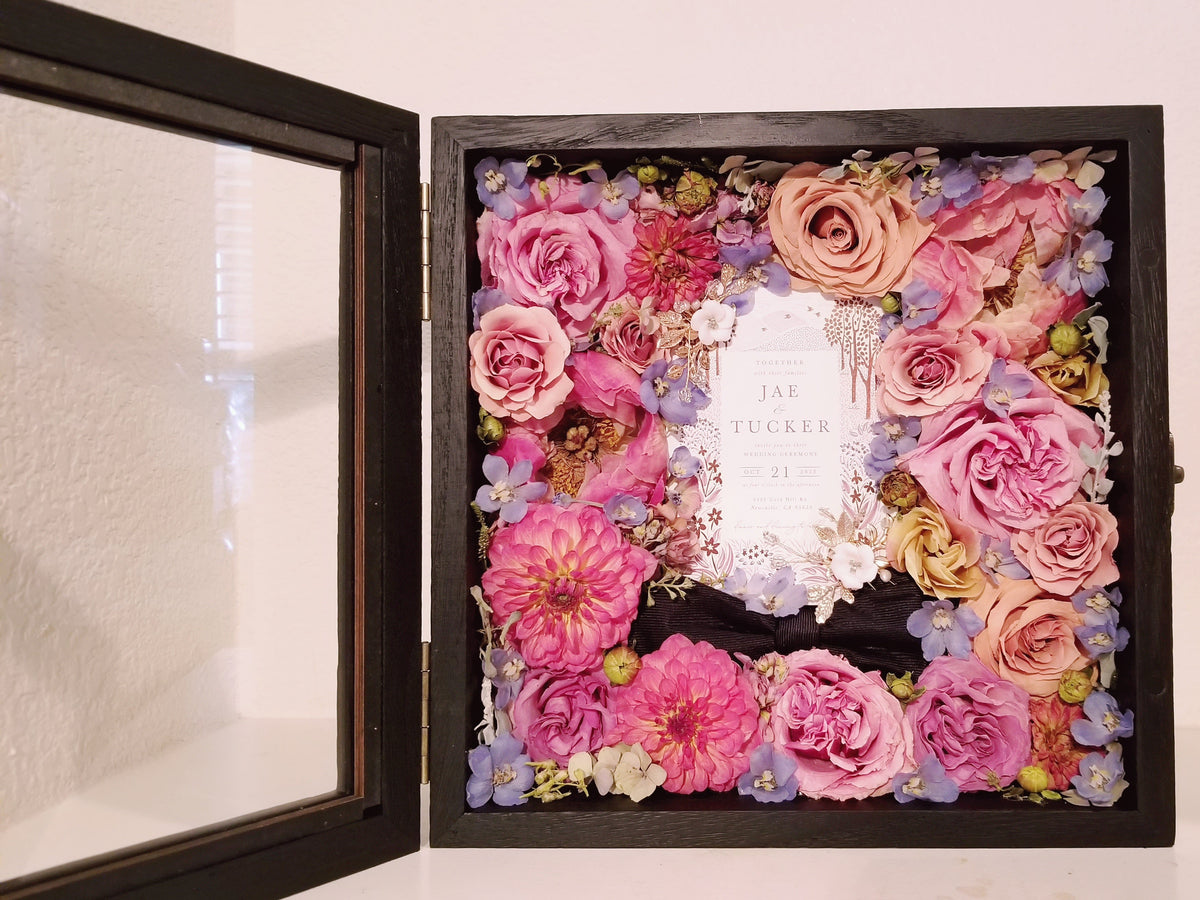 3D Full Surround - Moulding Preserved Bouquet \u0026 Boutonniere in Shadow, image size:1200x900