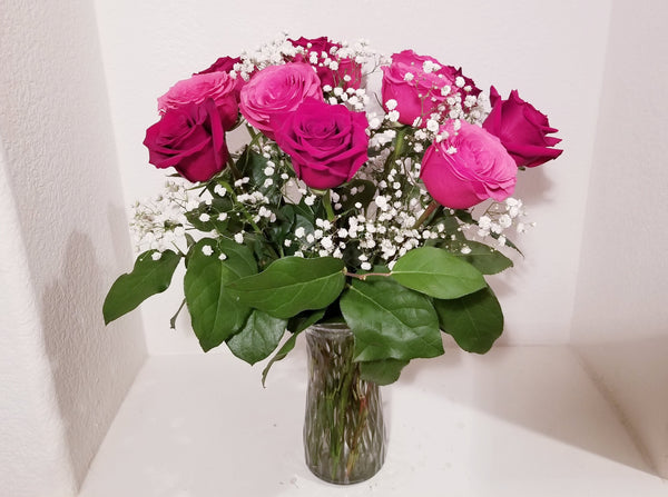 Appreciation & Love - Dozen Long Stem Roses in Clear Vase