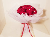 Passionate love - 16 fine red roses bouquet 