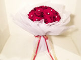 Passionate love - 16 fine red roses bouquet 