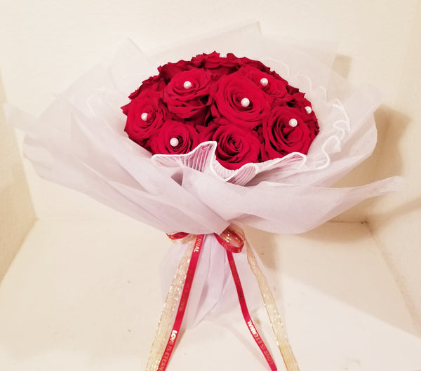 Passionate love - 16 fine red roses bouquet 