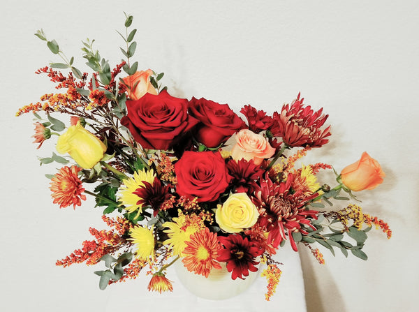 This unique super cute centerpiece design with fall seasonal flowers for your Thanksgiving table or bring as a hostess gift. Let's celebrate this beautiful fall holiday.